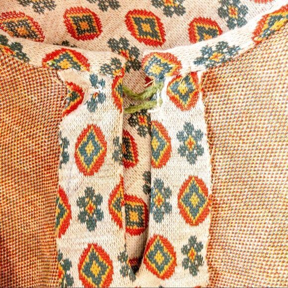 Vintage Girl’s Fringed Poncho Sweater Sz M/L - Picture 11 of 12